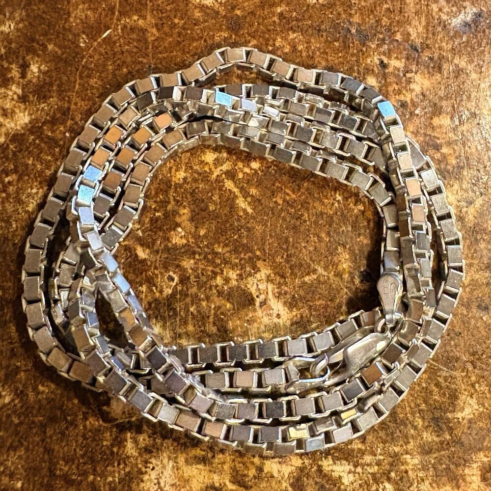 Sterling Silver Matte Finish 2.5mm Box Chain 24 Inch Made In Italy by HCT
